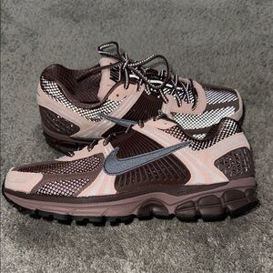 Nike Vomero 5